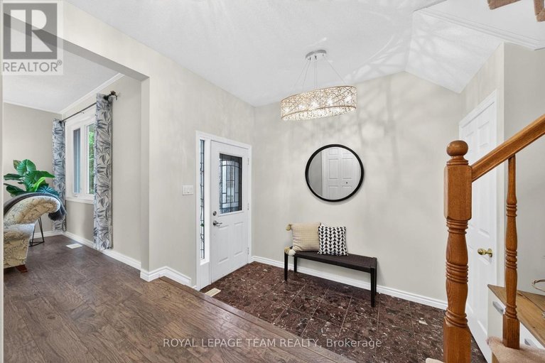 29654517/23-inwood-drive/bridlewood/ottawa/ontario/K2M1Z6_3