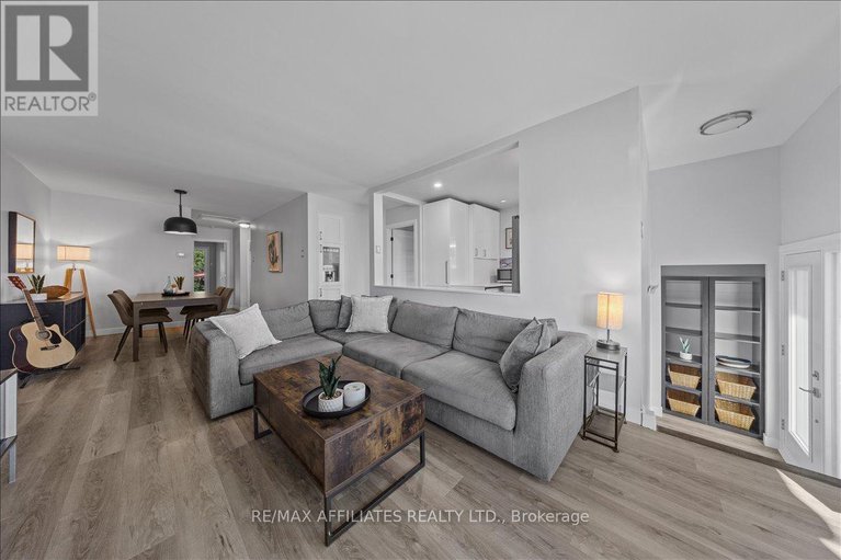 28869216/381-spartan-avenue/vanier/ottawa/ontario/K1K1J6_5