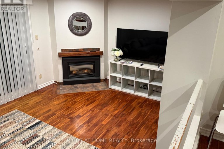 29244356/1736-c-lamoureux-drive/queenswood-heights-south/ottawa/ontario/K1E2N5_5