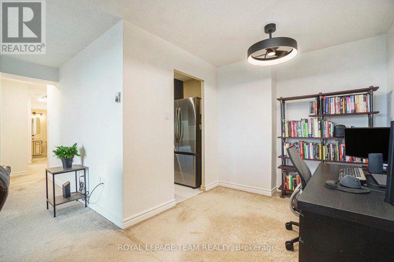 29302761/606-2400-virginia-drive/urbandale-acres/ottawa/ontario/K1H8L3_14