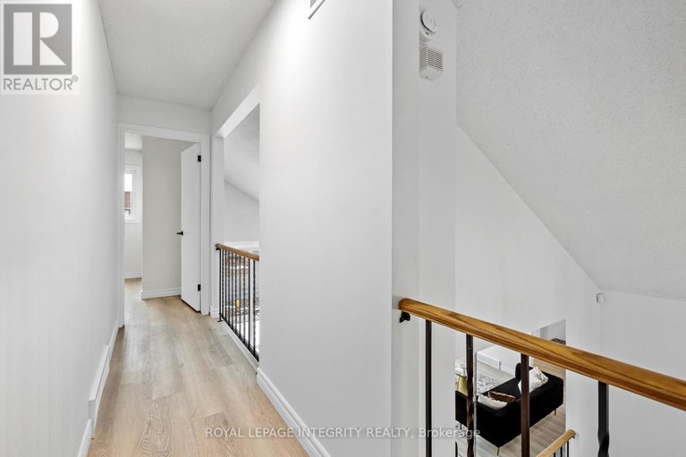 29527327/6368-viseneau-drive/chateauneuf/ottawa/ontario/K1C2J2_23