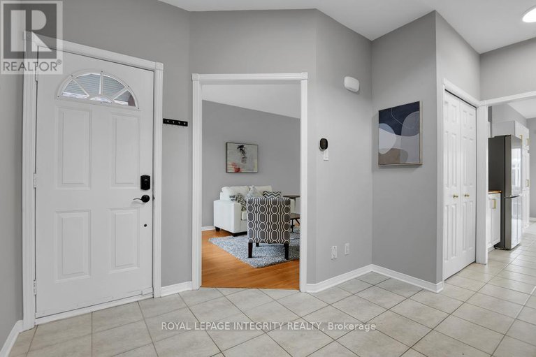 28785274/1036-rocky-harbour-crescent/riverside-southgloucester-glen/ottawa/ontario/K1V1V2_3