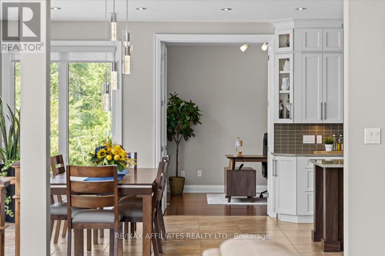 29024438/1610-linkland-court/cumberland-estates/ottawa/ontario/K4C0A5_24