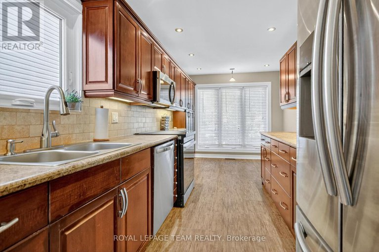 29052300/22-vesta-street/cedargrovefraserdale/ottawa/ontario/K2J3Y9_7