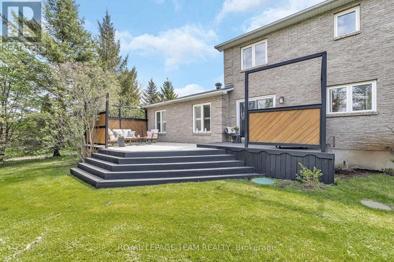 28330707/6891-twin-lakes-avenue/greely/ottawa/ontario/K4P1P1_39