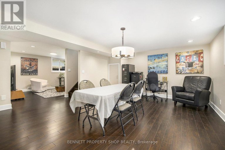 28737781/1476-maxime-street/pineview/ottawa/ontario/K1B3L1_18