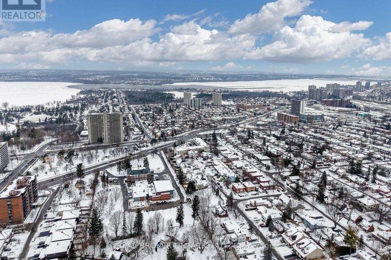 29255403/851-rob-roy-avenue/queensway-terrace-north/ottawa/ontario/K2B8S6_33