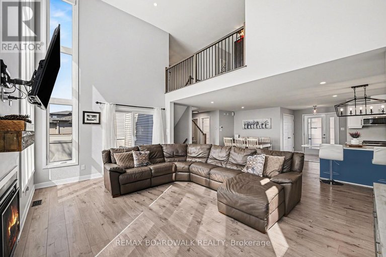 29647826/160-hybrid-street/embrun/russell/ontario/K0A1W0_14