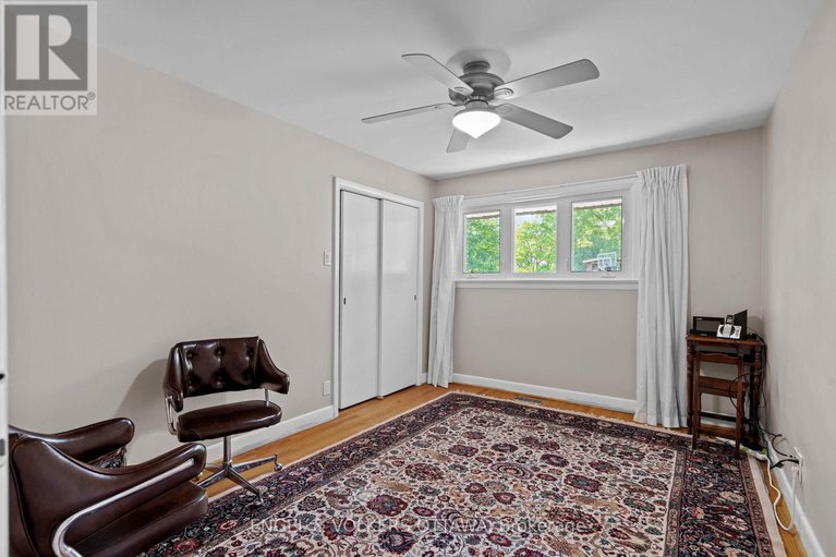 28811817/337-mountbatten-avenue/alta-vistafaircrest-heights/ottawa/ontario/K1H5W2_21