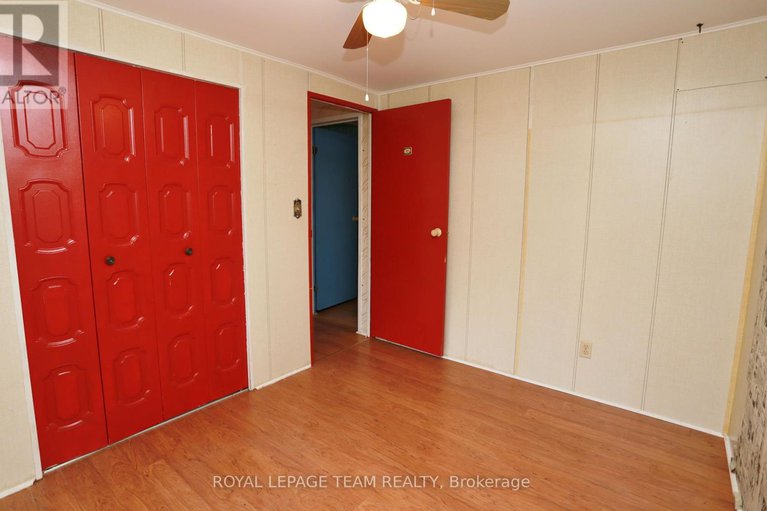 28723308/3-fringewood-drive/fringewood/ottawa/ontario/K2S1T1_18