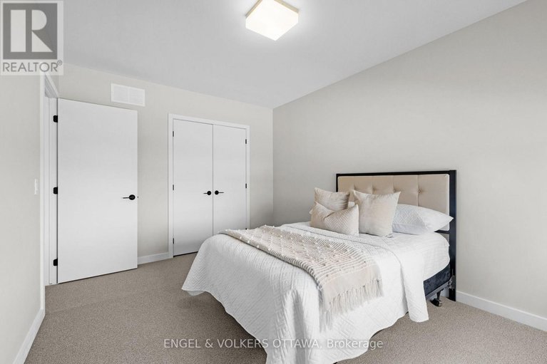 29402530/126-orchestra-way/riverside-southgloucester-glen/ottawa/ontario/K4M0R5_26