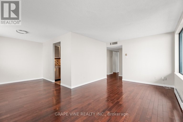 28148163/907-470-laurier-avenue-w/ottawa-centre/ottawa/ontario/K1R7W9_12