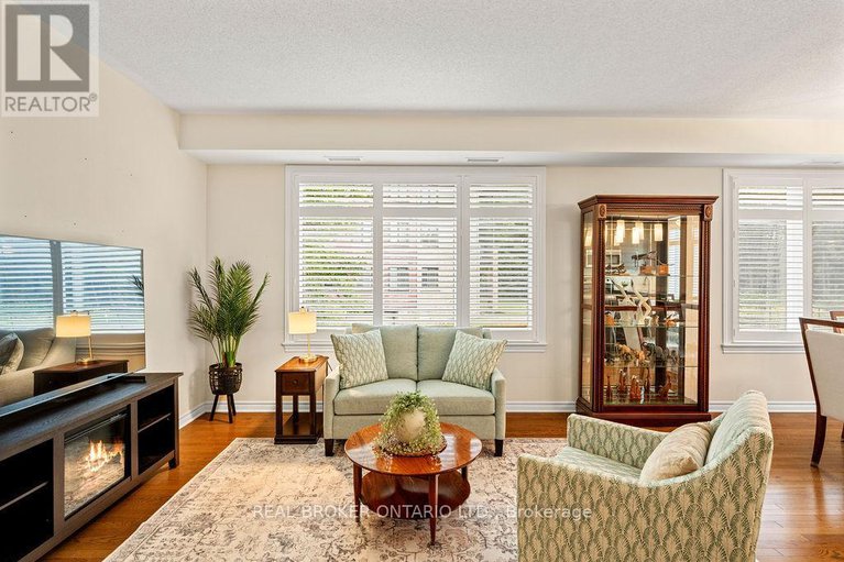 28802533/102-52-magnolia-way/north-grenville-twp-kemptville-south/north-grenville/ontario/K0G1J0_9