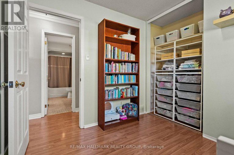 29670827/15-elm-avenue/village-of-russell/russell/ontario/K4R1B3_25