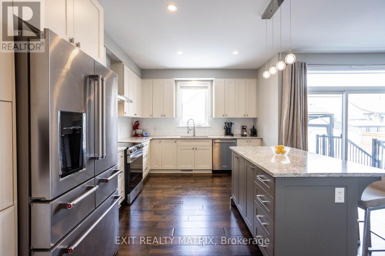 28149549/99-station-trail/village-of-russell/russell/ontario/K4R0A3_21
