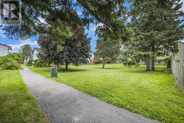 28641296/135-monterey-drive/leslie-park/ottawa/ontario/K2H7A9_27