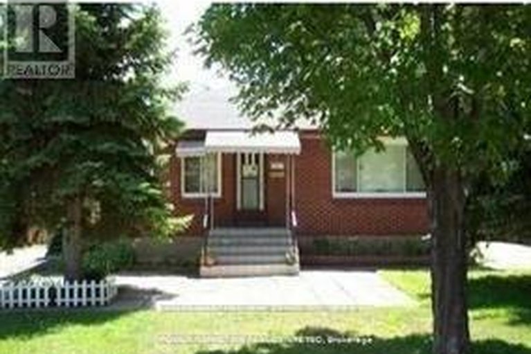 29560545/320-fullerton-avenue/overbrookcastle-heights/ottawa/ontario/K1K1K3_2