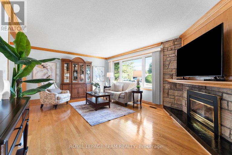 28943825/1-stillwater-drive/crystal-beach/ottawa/ontario/K2H5J9_8