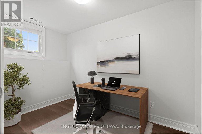 28479228/20-assiniboine-drive/borden-farmstewart-farmcarleton-heightsparkwood-hills/ottawa/ontario/K2E5R7_27