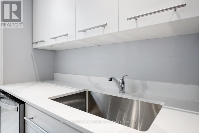 28821166/304-100-bruyere-street/lower-townbyward-market/ottawa/ontario/K1N5C6_11