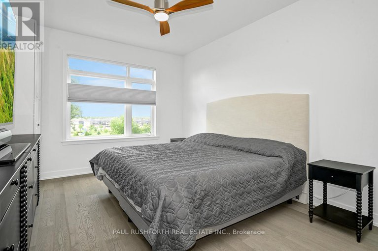 28592646/568-knotridge-street/mer-bleuebradley-estatesanderson-park/ottawa/ontario/K1W0M2_14