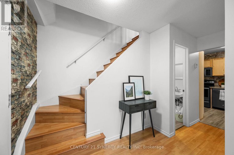 28457623/8-400-fenerty-court/katimavik/ottawa/ontario/K2L3A9_4