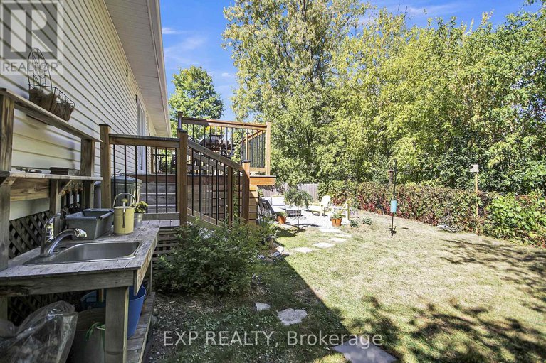 29216244/301-water-street/almonte/mississippi-mills/ontario/K0A1A0_44