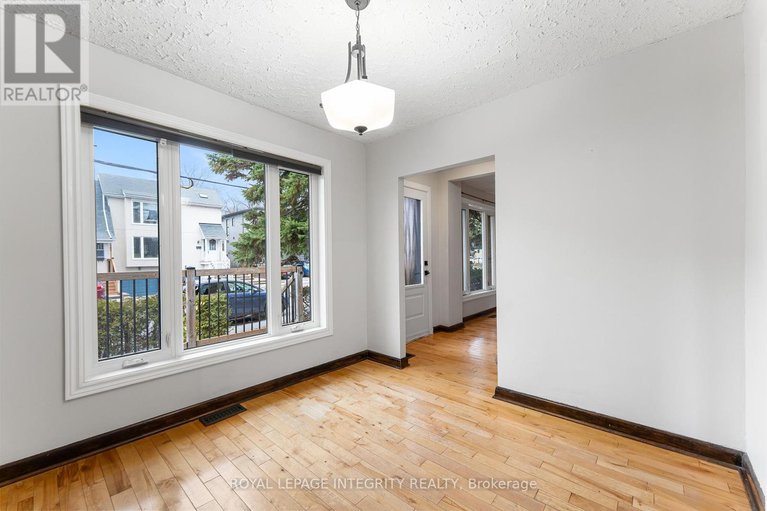 29151000/166-prince-albert-street/overbrookcastle-heights/ottawa/ontario/K1K2A1_7