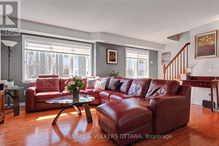 29583335/505-burleigh-private/cyrville/ottawa/ontario/K1J1J9_12