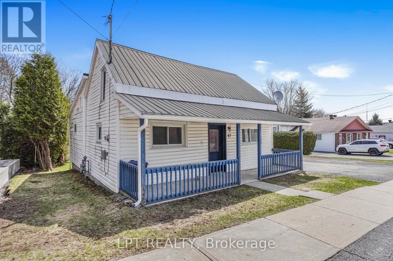 29648615/47-bertha-street-e/vankleek-hill/champlain/ontario/K0B1R0_2