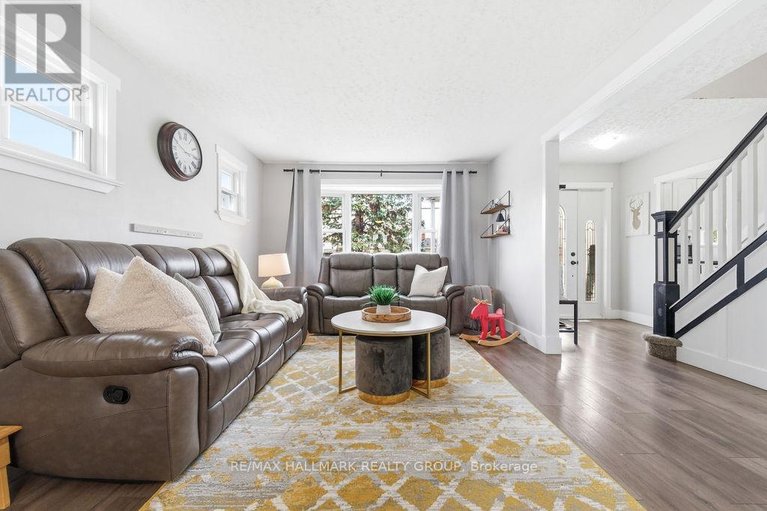 29645048/50-poole-street/mcnabbraeside-twps/mcnabbraeside/ontario/K7S1J2_9