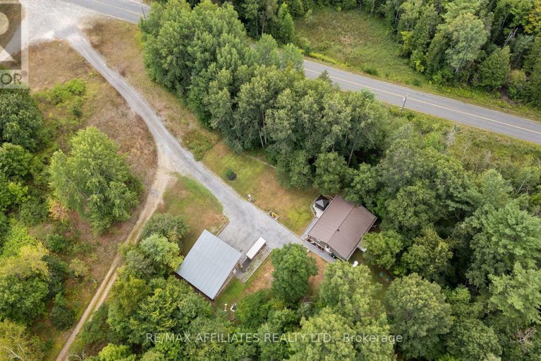 28768998/788-french-line-road/lanark-highlands-darling-twp/lanark-highlands/ontario/K0G1K0_44