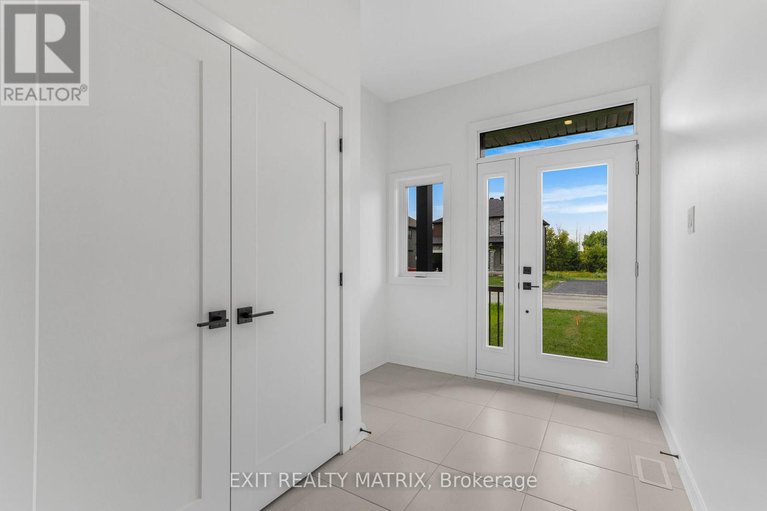 28772129/937-cologne-street/embrun/russell/ontario/K0A1W0_3