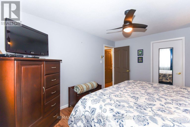 29263672/418-260-brittany-drive/viscount-alexander-park/ottawa/ontario/K1K4M2_28