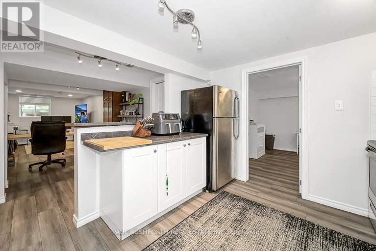 28624239/2390-sudbury-avenue/queensway-terrace-southridgeview/ottawa/ontario/K2C1L8_21