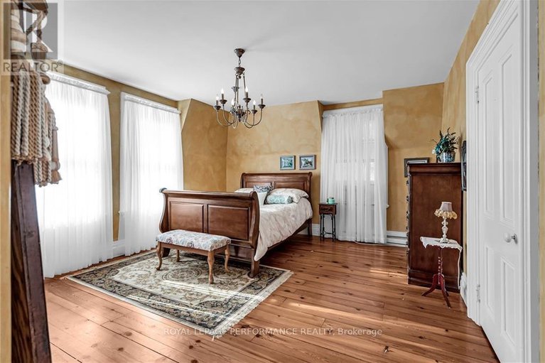 27561750/11-oak-street/lancaster/south-glengarry/ontario/K0C1N0_14