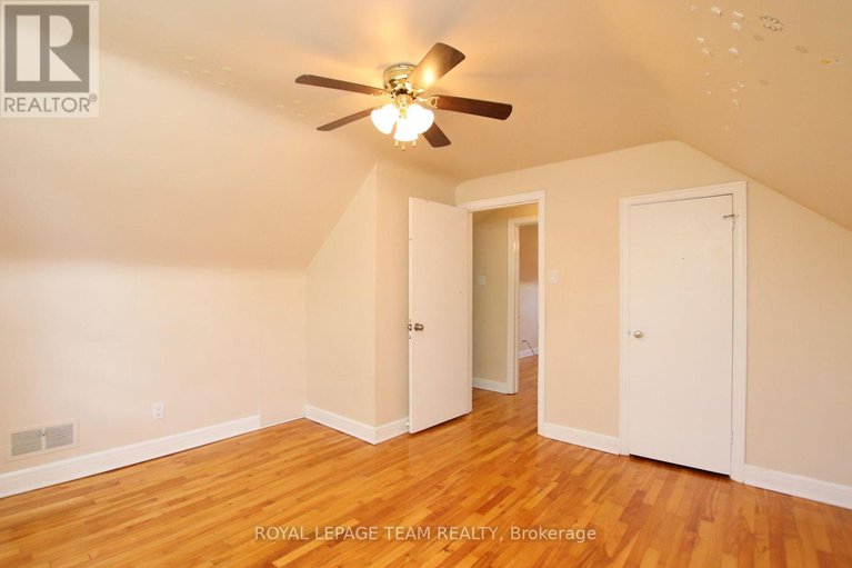 28643909/115-rita-avenue/meadowlandsst-claire-gardens/ottawa/ontario/K2G2H2_37