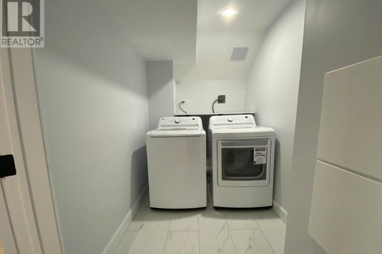 29074173/15-scharf-lane/glencairnhazeldean/ottawa/ontario/K2L2K3_32