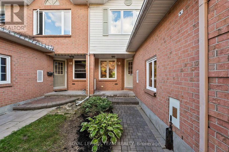 28867147/16-baton-court/katimavik/ottawa/ontario/K2L4C8_2