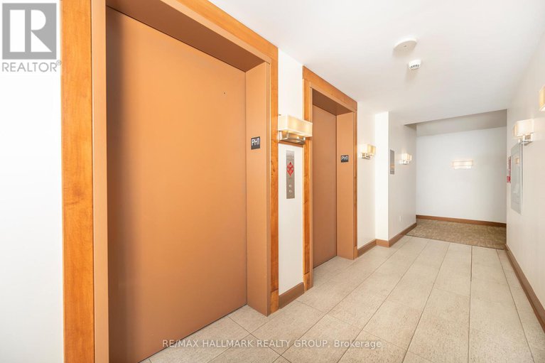 29230903/2701-195-besserer-street/sandy-hill/ottawa/ontario/K1N0B6_7