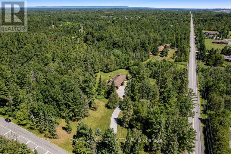 28654759/656-spruce-ridge-road/huntley-ward-south-west/ottawa/ontario/K0A1L0_49