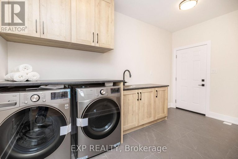 29498096/245-trudeau-crescent/russell-twp/russell/ontario/K4R1E5_38