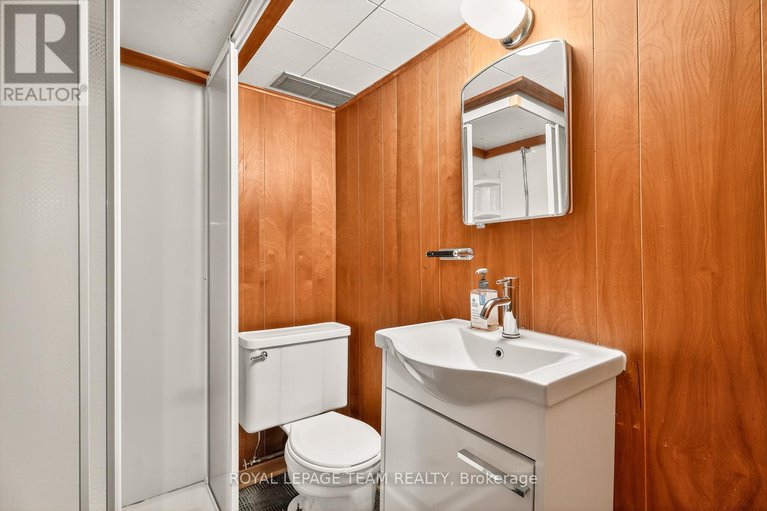 29121392/405-hamilton-avenue-s/civic-hospital/ottawa/ontario/K1Y1C9_41