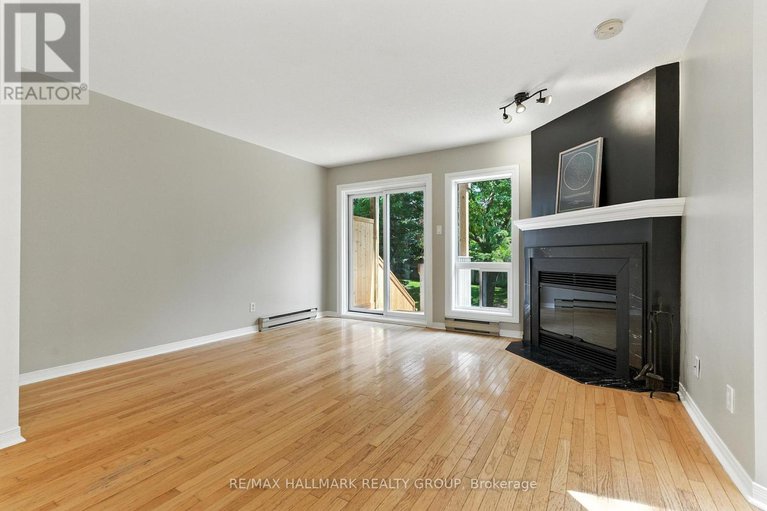 28667549/214-briston-private/hunt-club-park/ottawa/ontario/K1G5P9_5
