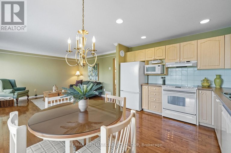 28918133/2357-raintree-drive/orleans-village/ottawa/ontario/K1W1J3_15