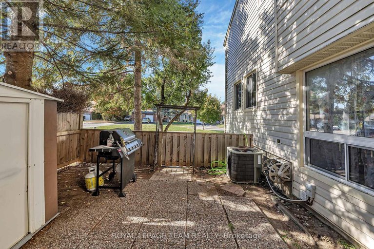 28935991/10-31-malvern-drive/pheasant-run/ottawa/ontario/K2J1M8_32