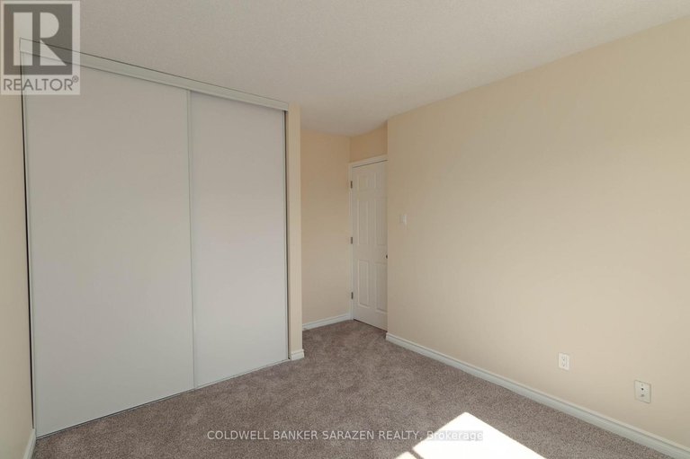 28847041/3550-aladdin-lane/blossom-parkkemp-parkfindlay-creek/ottawa/ontario/K1T1E2_14
