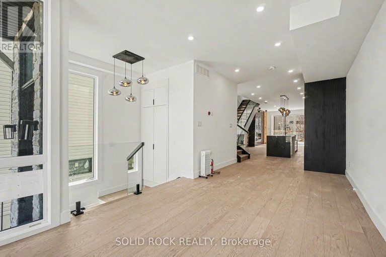 29669928/828-alpine-avenue/queensway-terrace-north/ottawa/ontario/K2B5R6_5