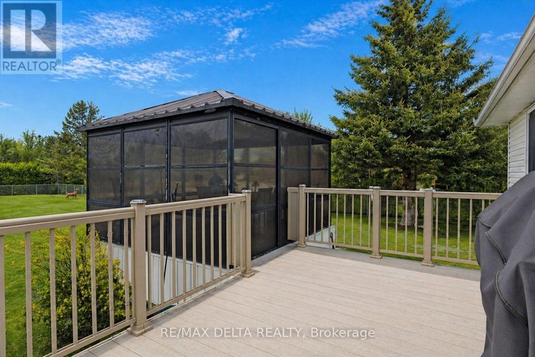 29658664/2031-devine-road/vars-village/ottawa/ontario/K0A3H0_29