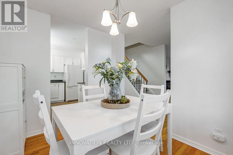 28644741/1645-du-sommet-place/chateauneuf/ottawa/ontario/K1C4Z9_17
